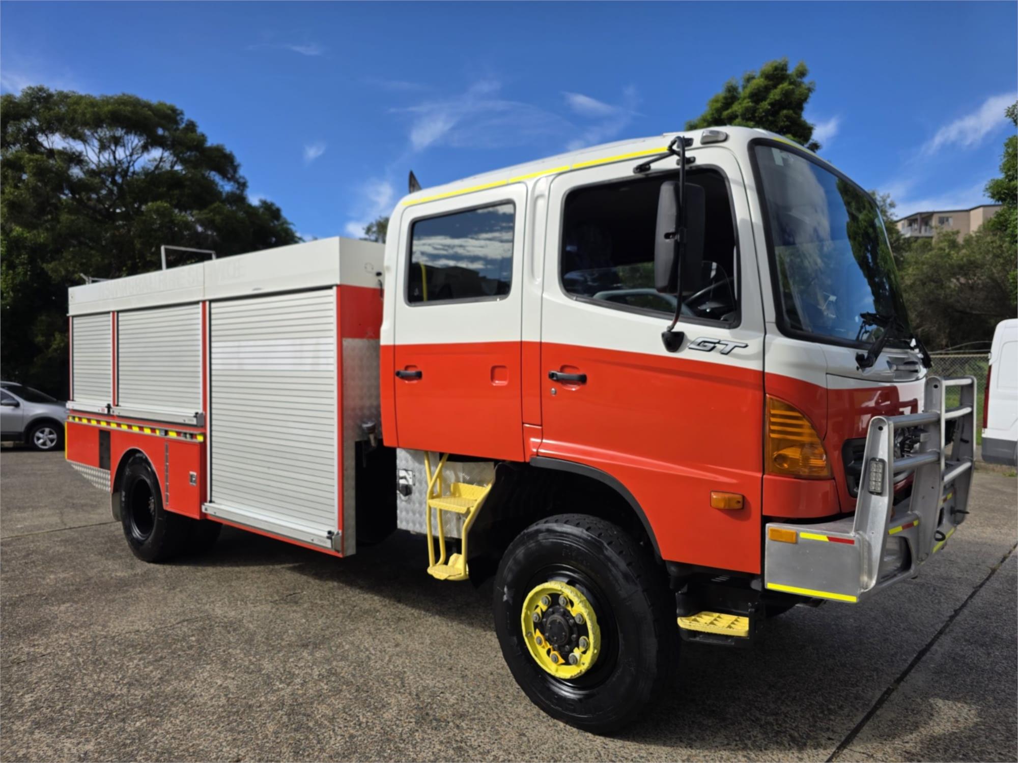 2006 HINO GT CREW C/CHAS 260HP Dual Cab 4x4