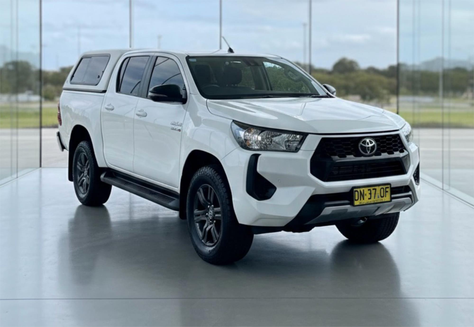 2025 Toyota Hilux Double Cab P/up Sr 48v (4x4) Gun126r Rc