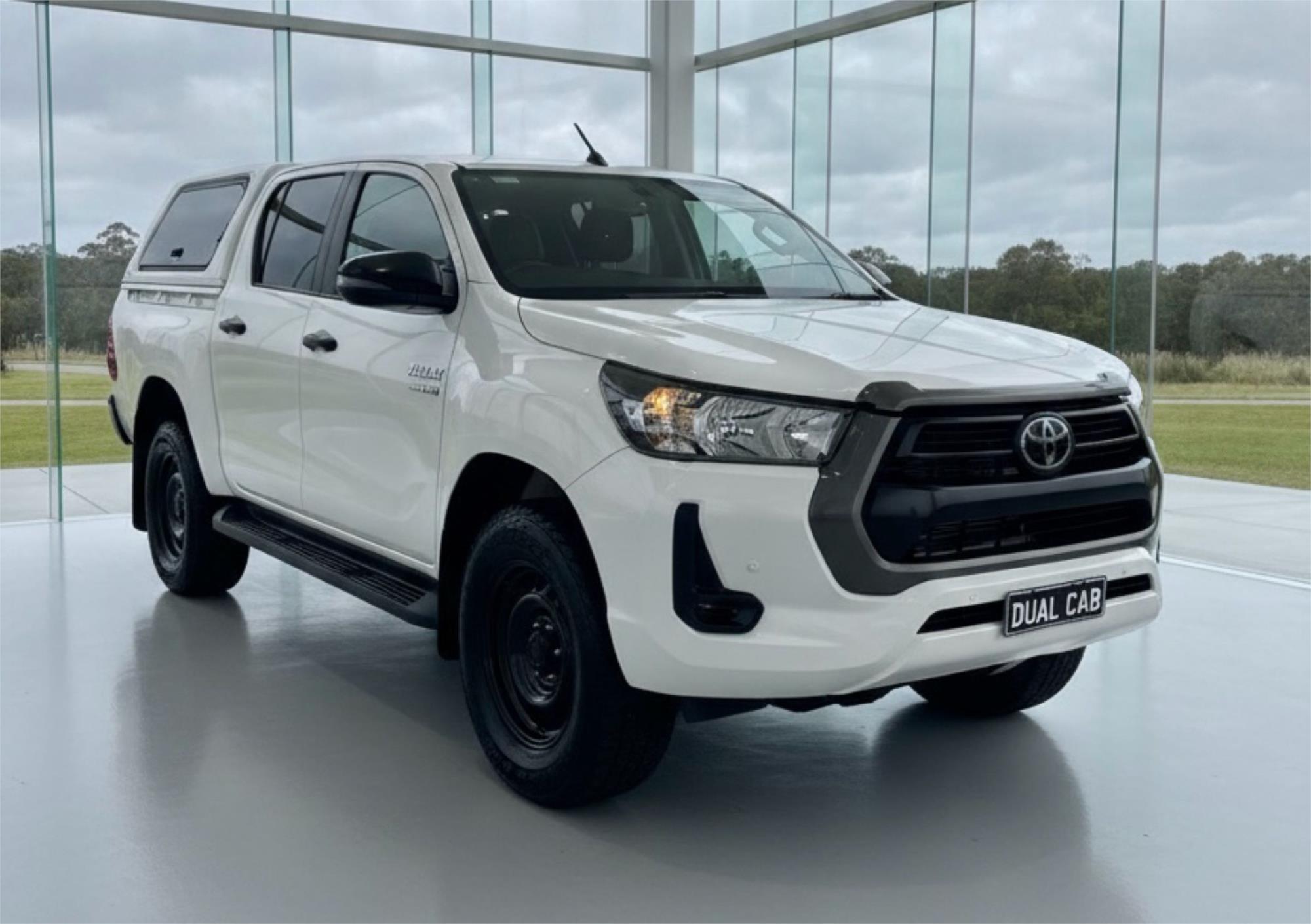 2021 Toyota Hilux Double Cab P/up Sr (4x4) Gun126r Facelift